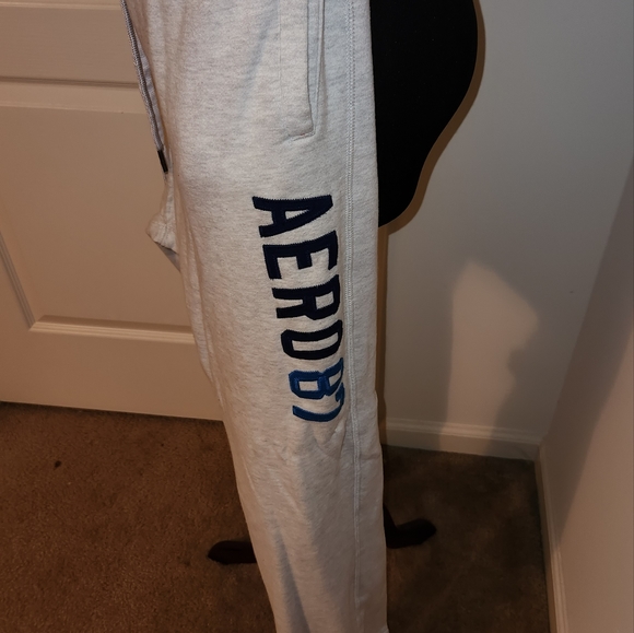 AEROPOSTALE SWEATPANTS!! - Picture 4 of 5